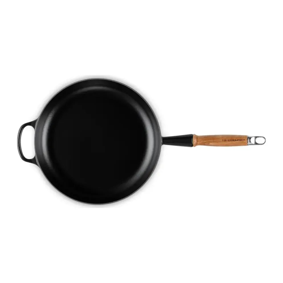 Le Creuset 20258280000422, view from above showing the round cooking surface