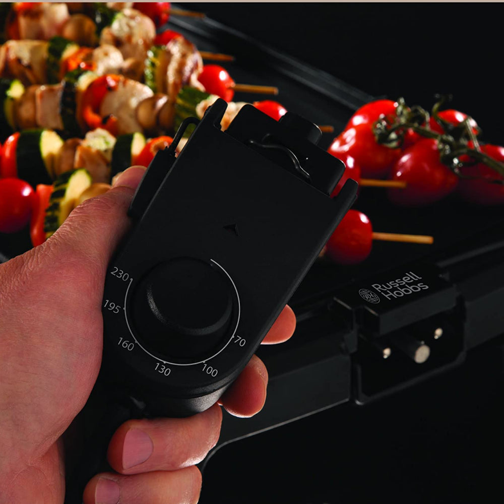 Russell Hobbs Classics 19800-56 Electric Grill, adjusting the temperature while grilling
