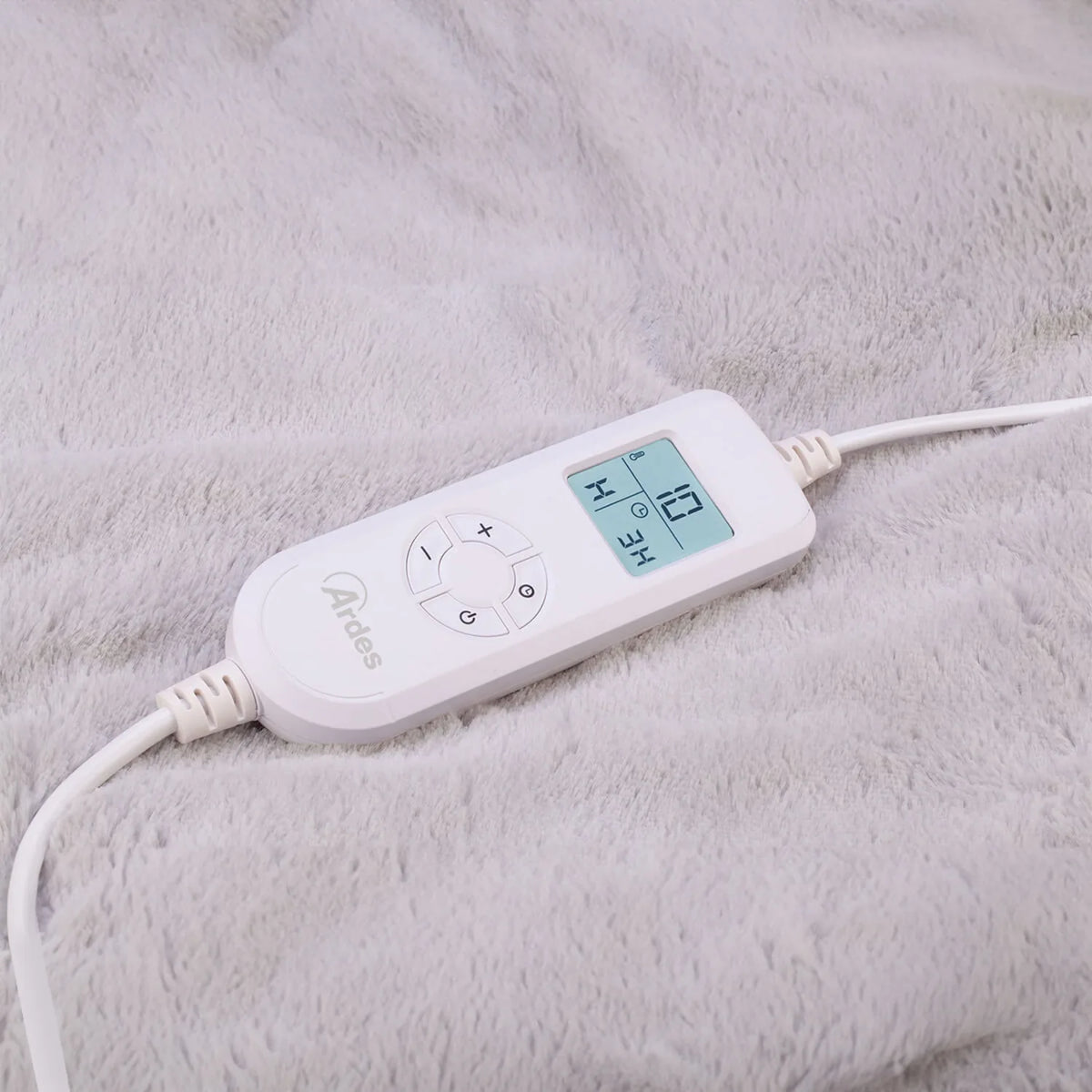 Ardes Fluffy AR4O180 Electric Blanket in White, controls and display