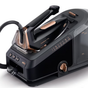 Braun CareStyle 7 Pro IS 7286 BK steam generator iron in black, showing the 2L tank and the FreeGlide 3D EloxalPlus soleplate.