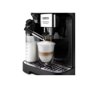 De’Longhi Magnifica Evo Next ECAM310.60.B bean-to-cup coffee machine in black with TFT display and LatteCrema milk carafe