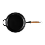 Le Creuset 20258280000422, view from above showing the round cooking surface