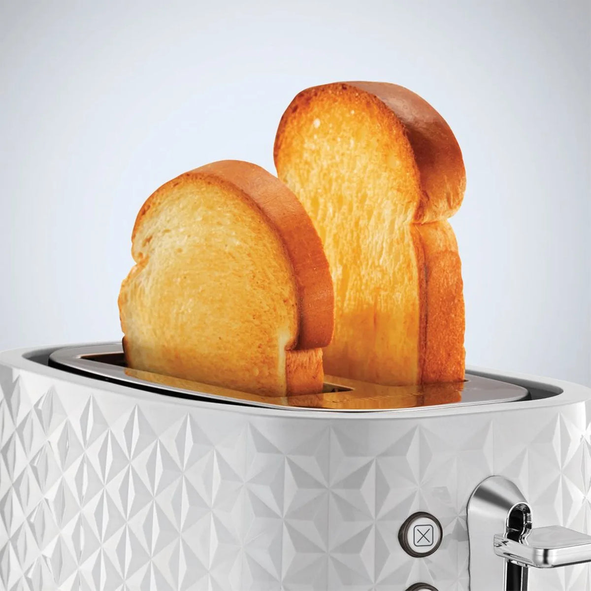 Morphy Richards Vector 228314 Toaster in White, in use