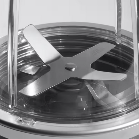 Nutribullet Original NB606DG Personal Blender in Silver Grey, close-up of the extractor blade