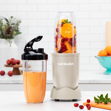 Nutribullet Pro 900 NB907MASN Personal Blender, with smoothies