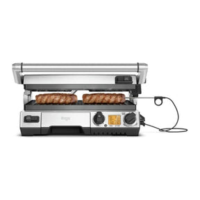 Sage the Smart Grill Pro BGR840 Contact Grill, with its temperature probe