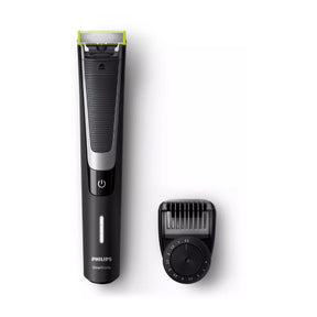Philips OneBlade Pro QP6510/20 Hybrid Trimmer and Shaver, with its comb